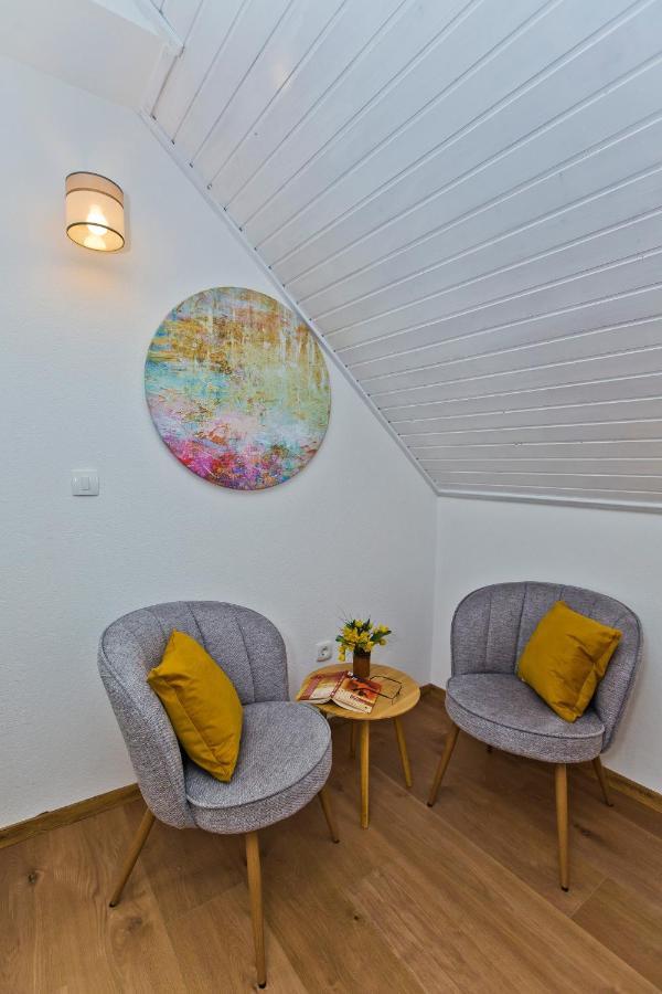 Apartment *beautiful, Centrally Located Apartment* *