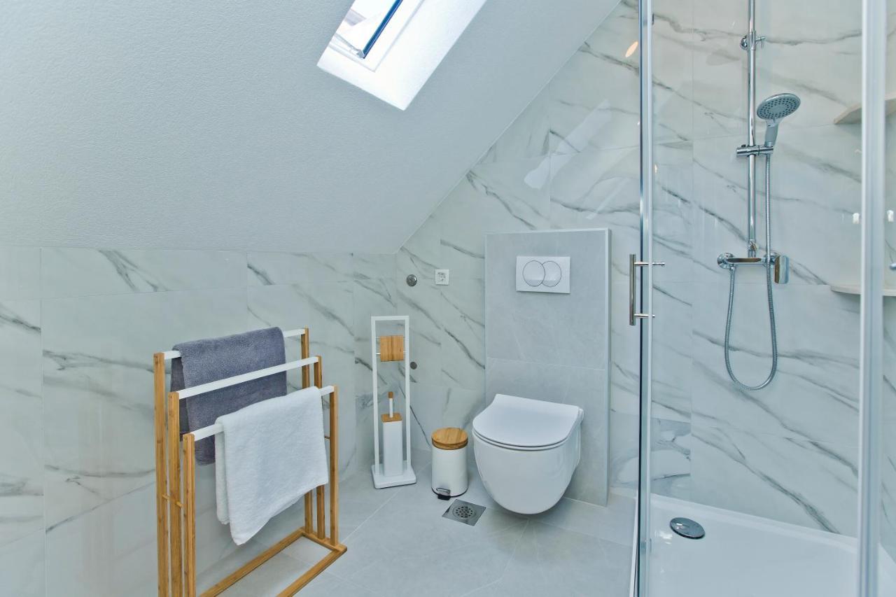 Apartment *beautiful, Centrally Located Apartment* *