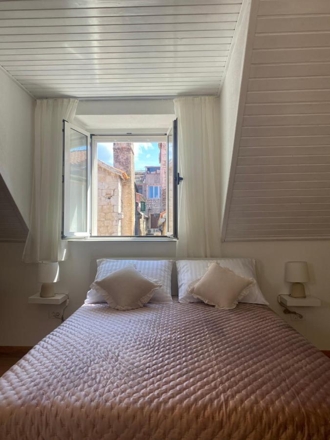 *beautiful, Centrally Located Apartment* Hvar Town